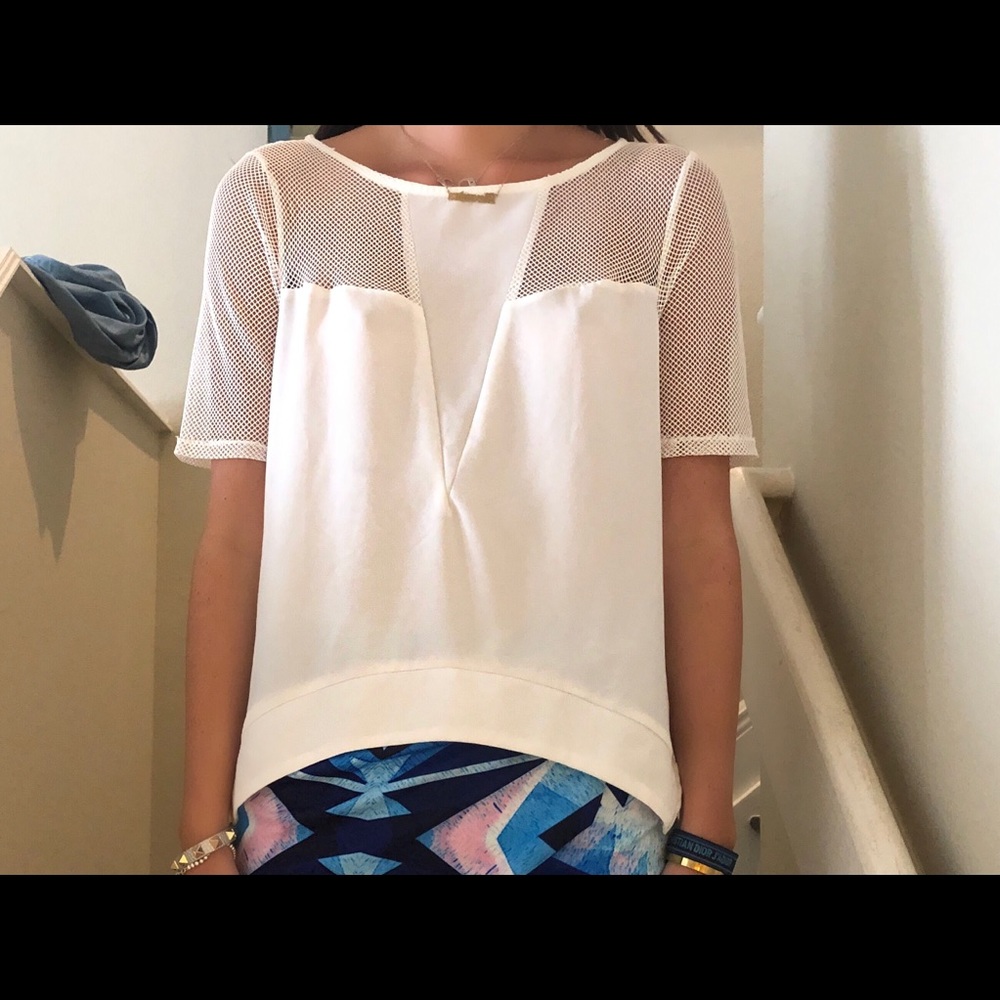 Flowy cute LF sheer white top